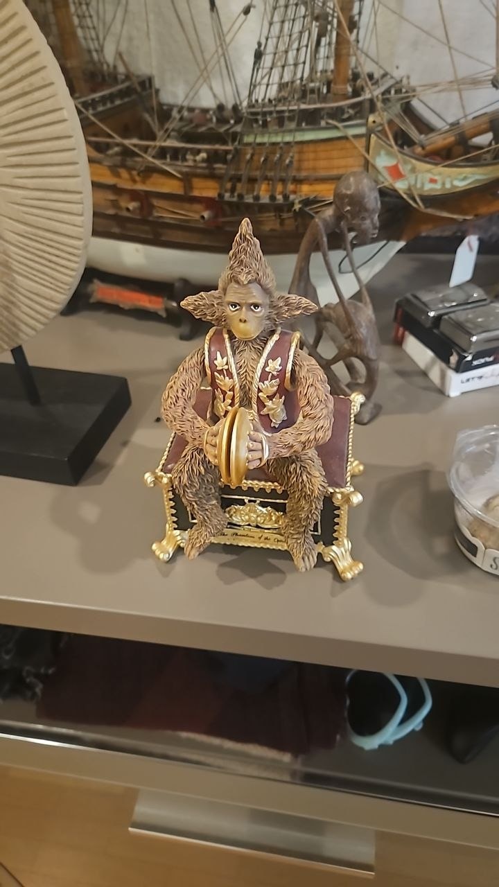 Test Phantom Monkey Music Box product photo